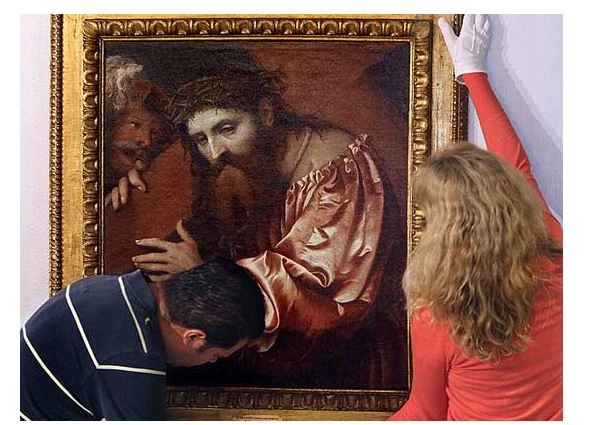 Italian junior culture minister probed over stolen painting