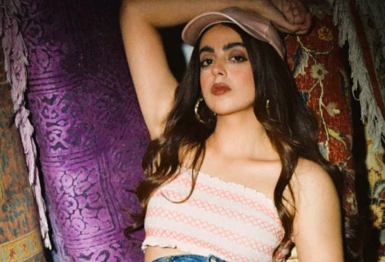 Yashma Gill's cosy bonfire leaves fans aflutter