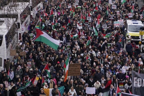 Thousands march in London for Gaza 'day of action'