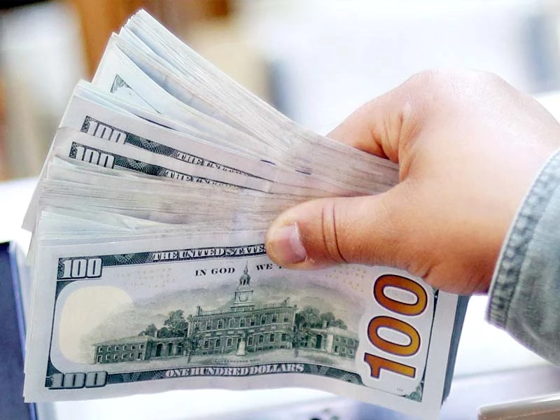 UAE rolls over $2b debt to Pakistan