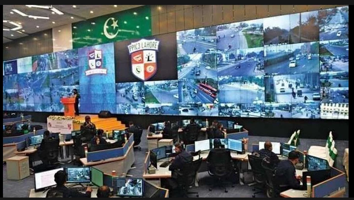 CM Mohsin Naqvi visits Safe City Authority to review poll security plan