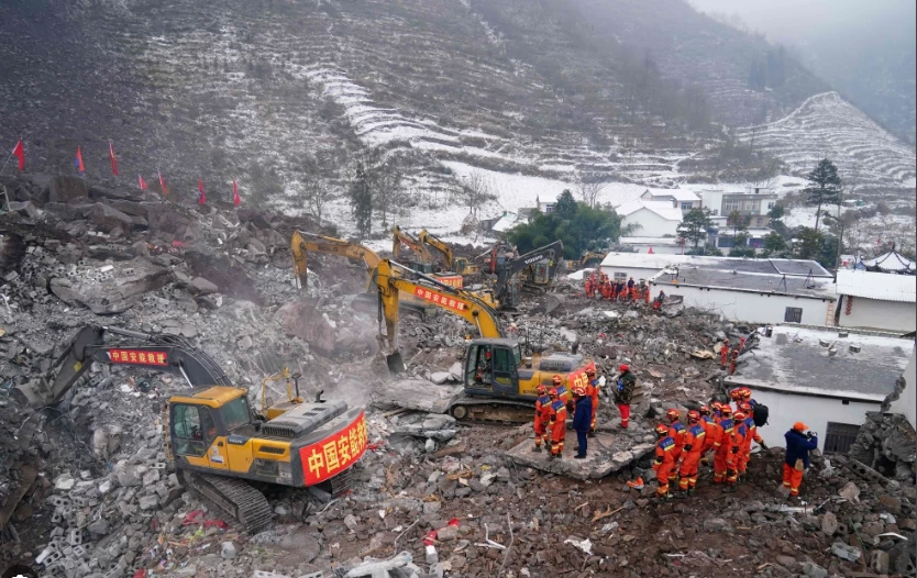 Toll in southwest China landslide rises to 34