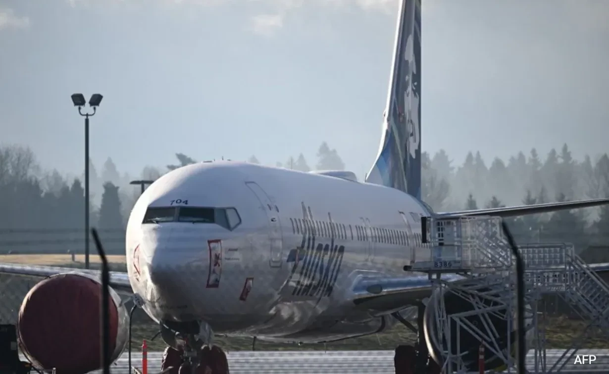 Boeing exec apologizes over MAX 9 problem, promises fixes
