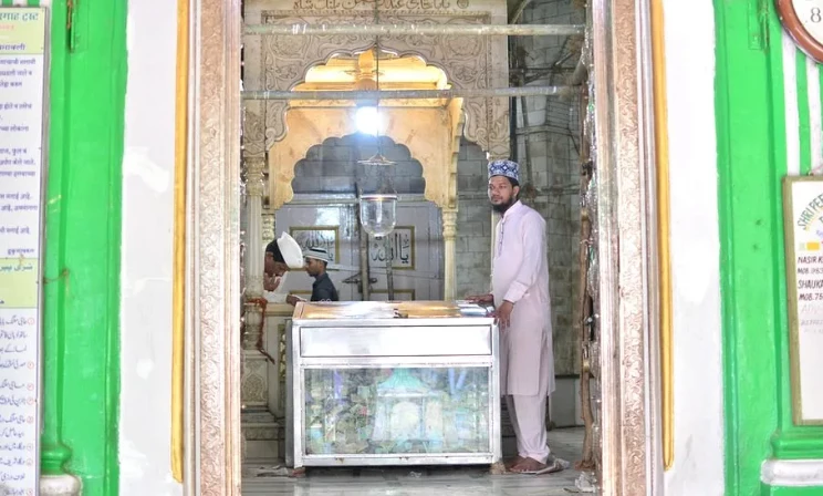 700-year-old Muslim shrine caught up in India religious row