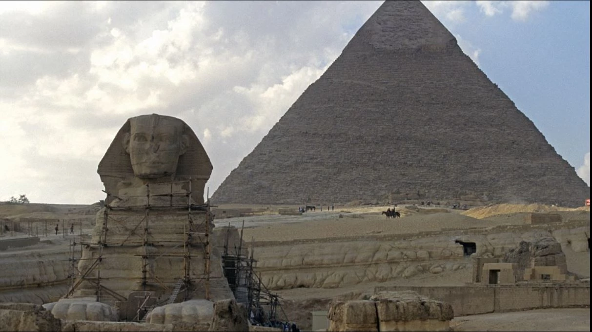 Egypt pyramid renovation sparks debate