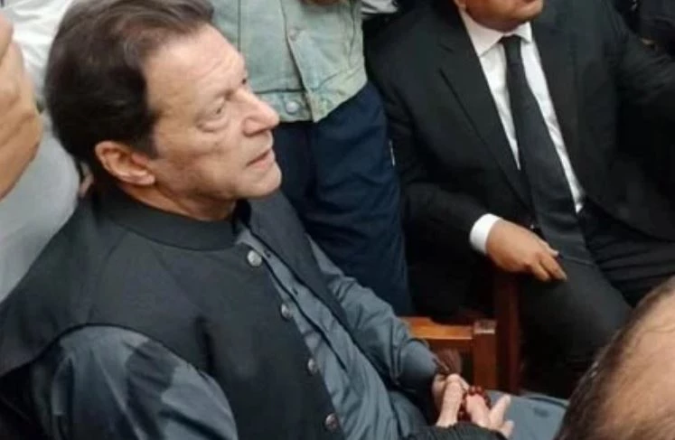 No one can stop PTI, says Imran Khan