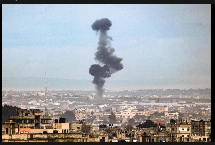 Deadly strikes hit 'pressure cooker' Rafah ahead of Gaza truce push