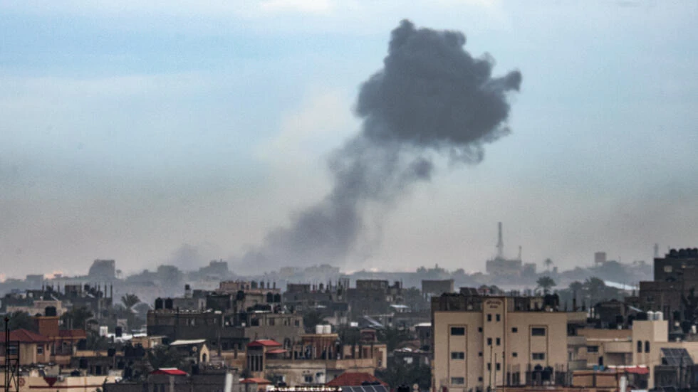 Israel pounds Gaza as fears grow of push into Rafah