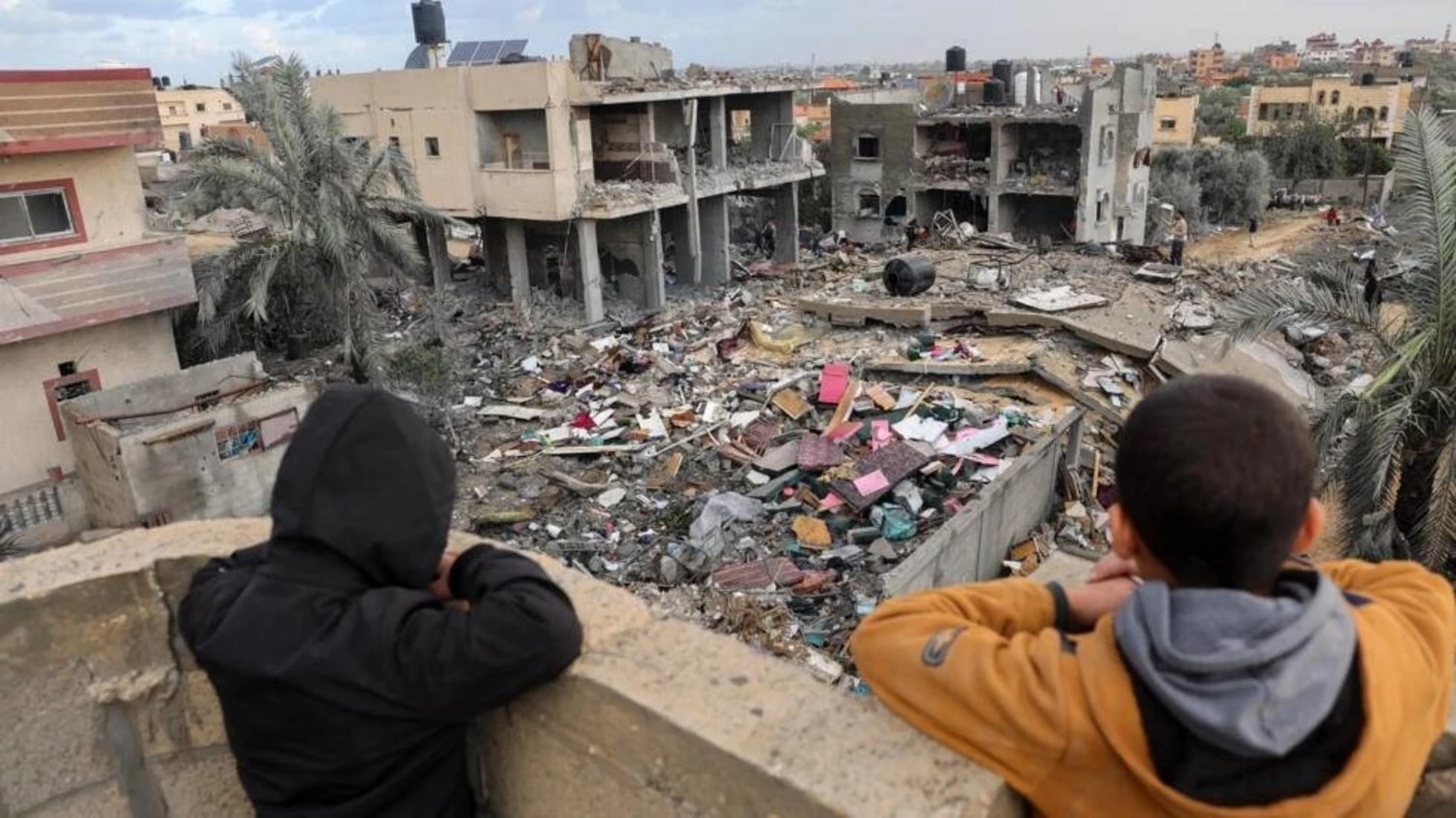 Hamas says hands response to Gaza truce deal to Egypt, Qatar