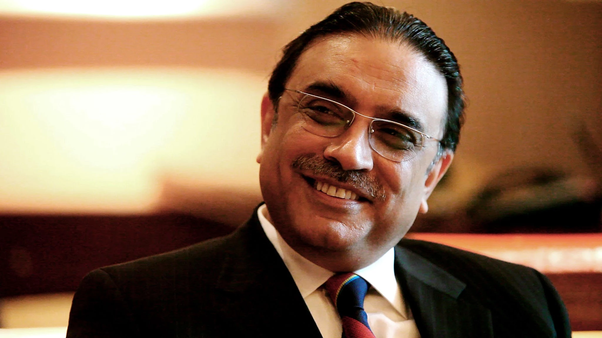 Asif Zardari hopes for landslide victory for PPP
