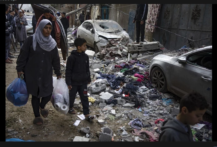Israeli strikes on Gaza's Rafah escalate fears of ground operation
