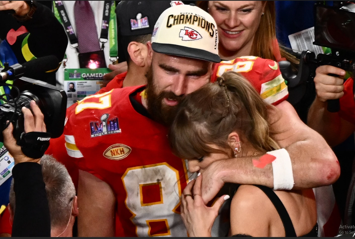 Superstar Taylor Swift celebrates nail-biting Super Bowl triumph for Kelce's Chiefs