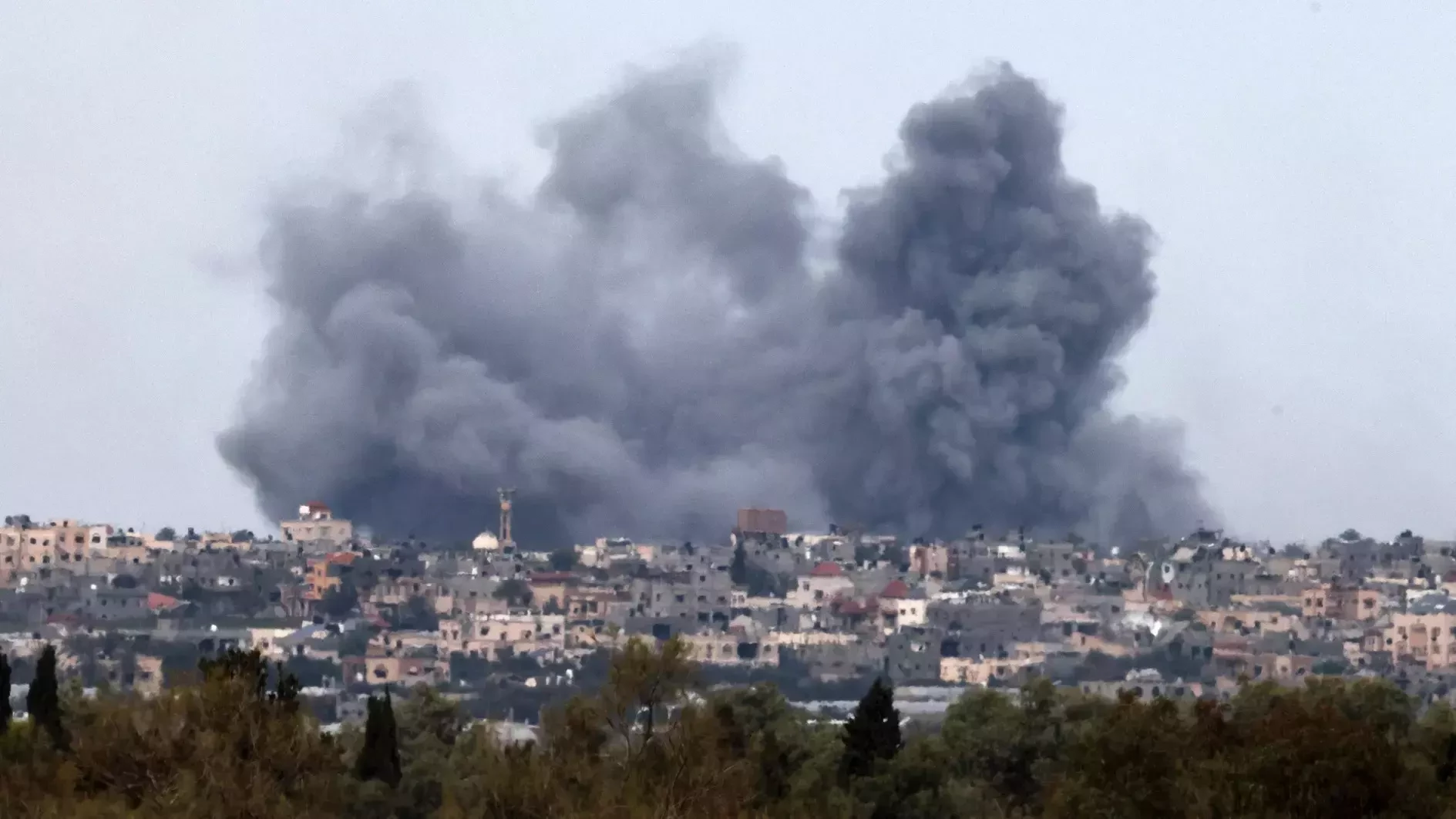 Israel faces growing pressure over Gaza ceasefire