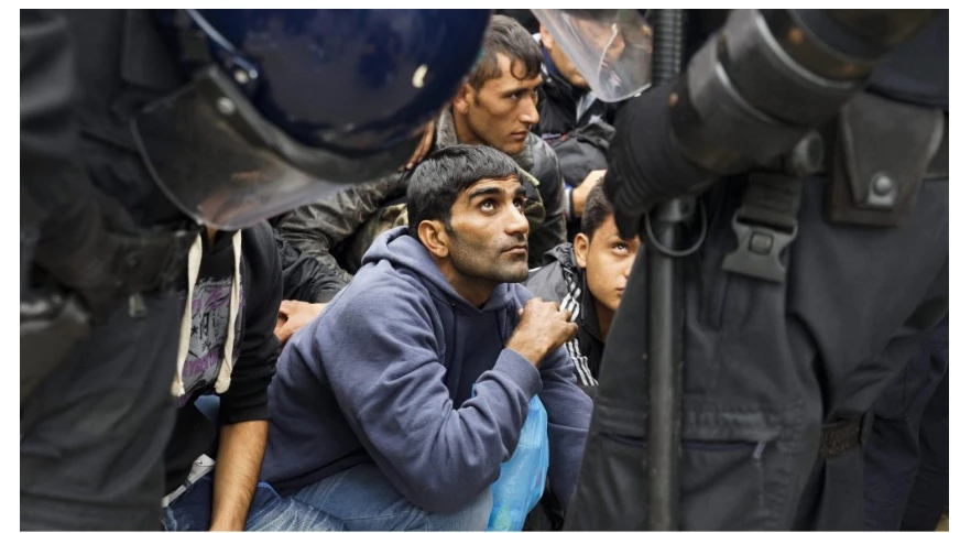 Dozens of migrants accuse Serbian police of violence, beatings