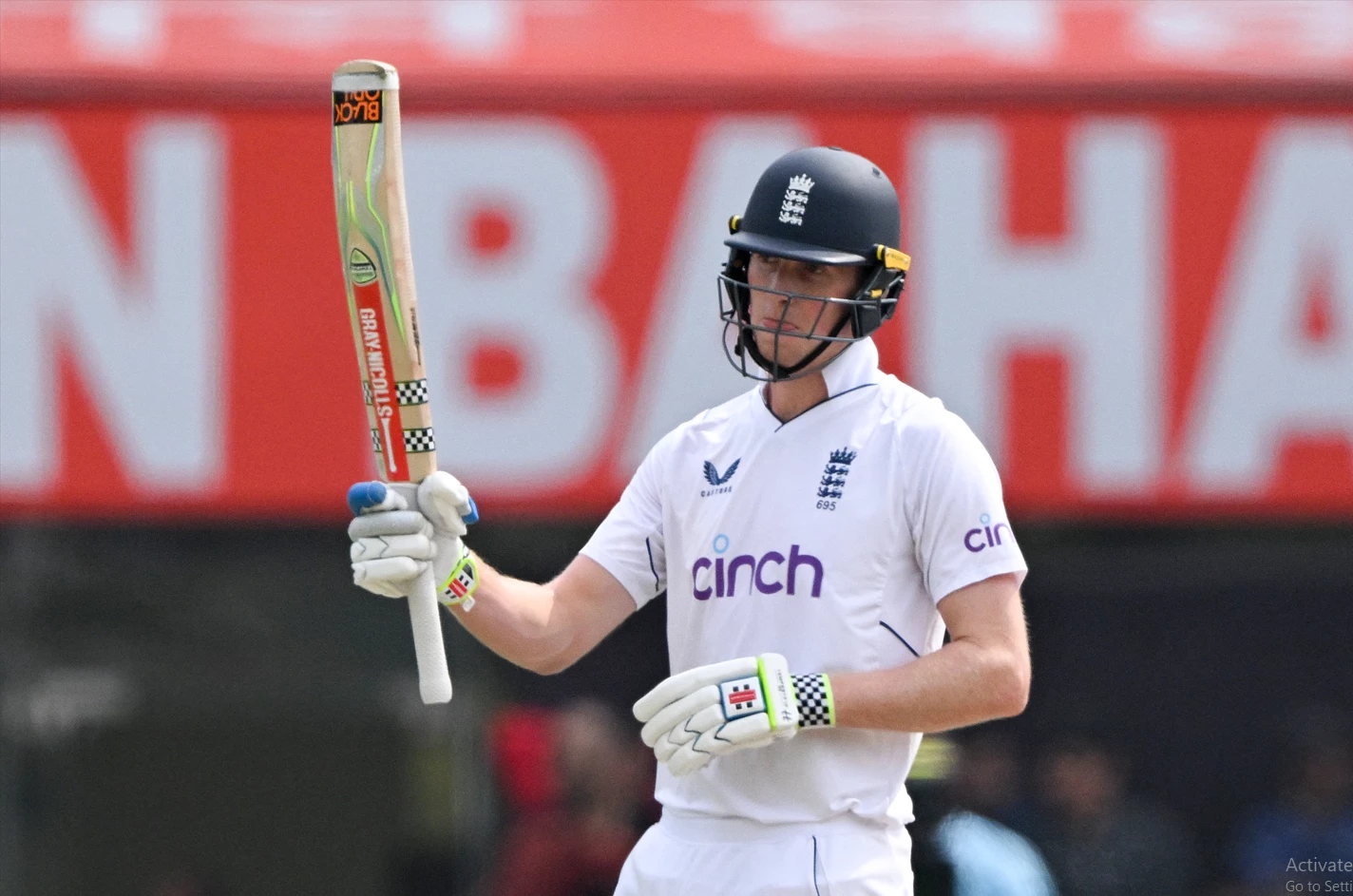 India bowl England out for 145, need 192 to win 4th Test