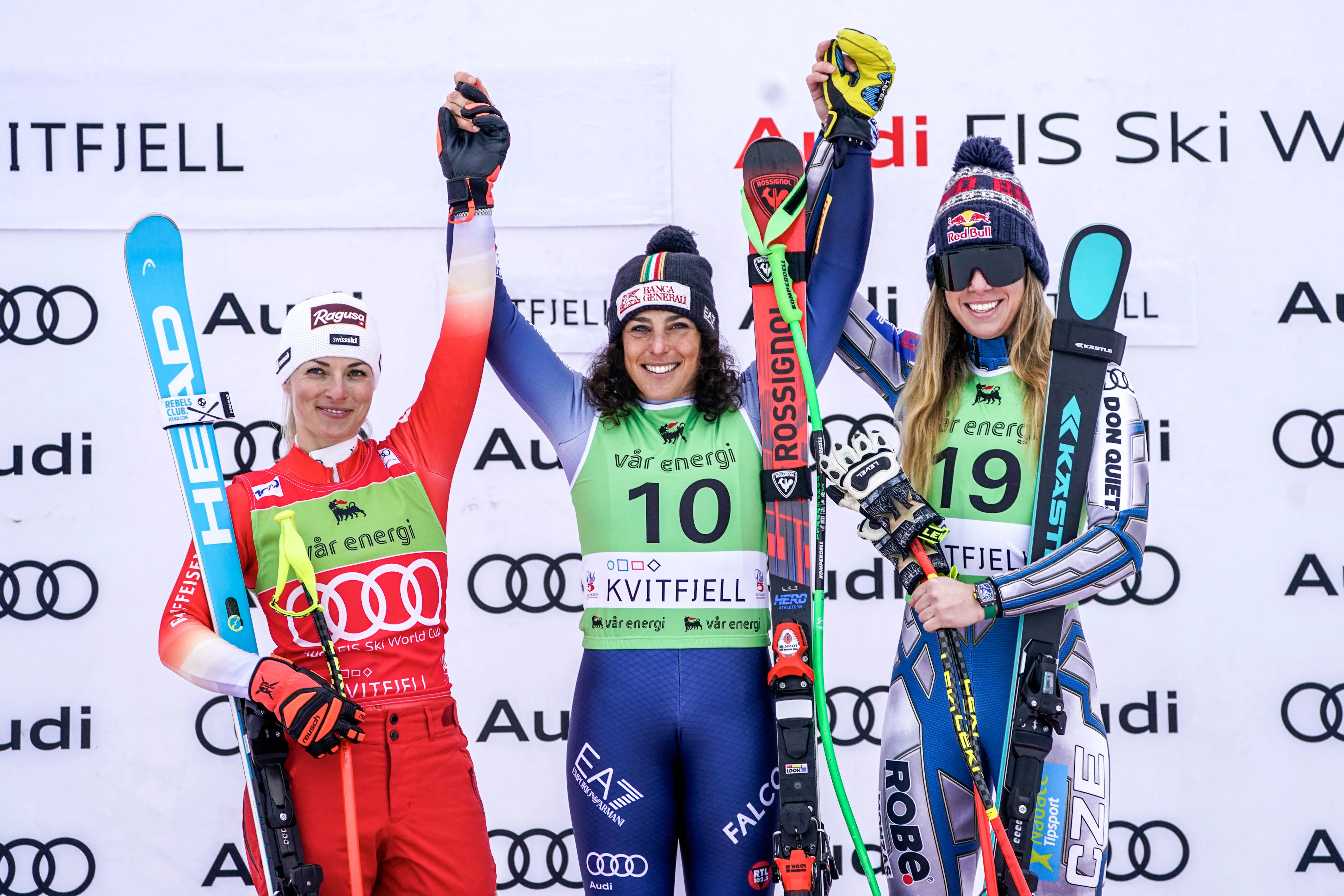 Brignone flies through the fog to claim 25th World Cup win