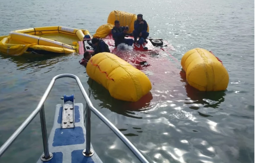 Four rescued after Malaysian coast guard helicopter crashes