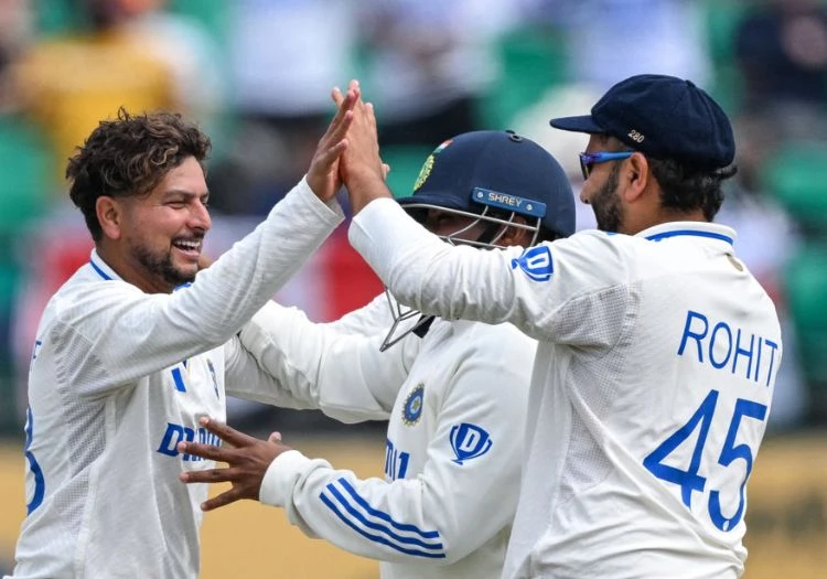 Yadav takes five as England collapse to 194-8 against India