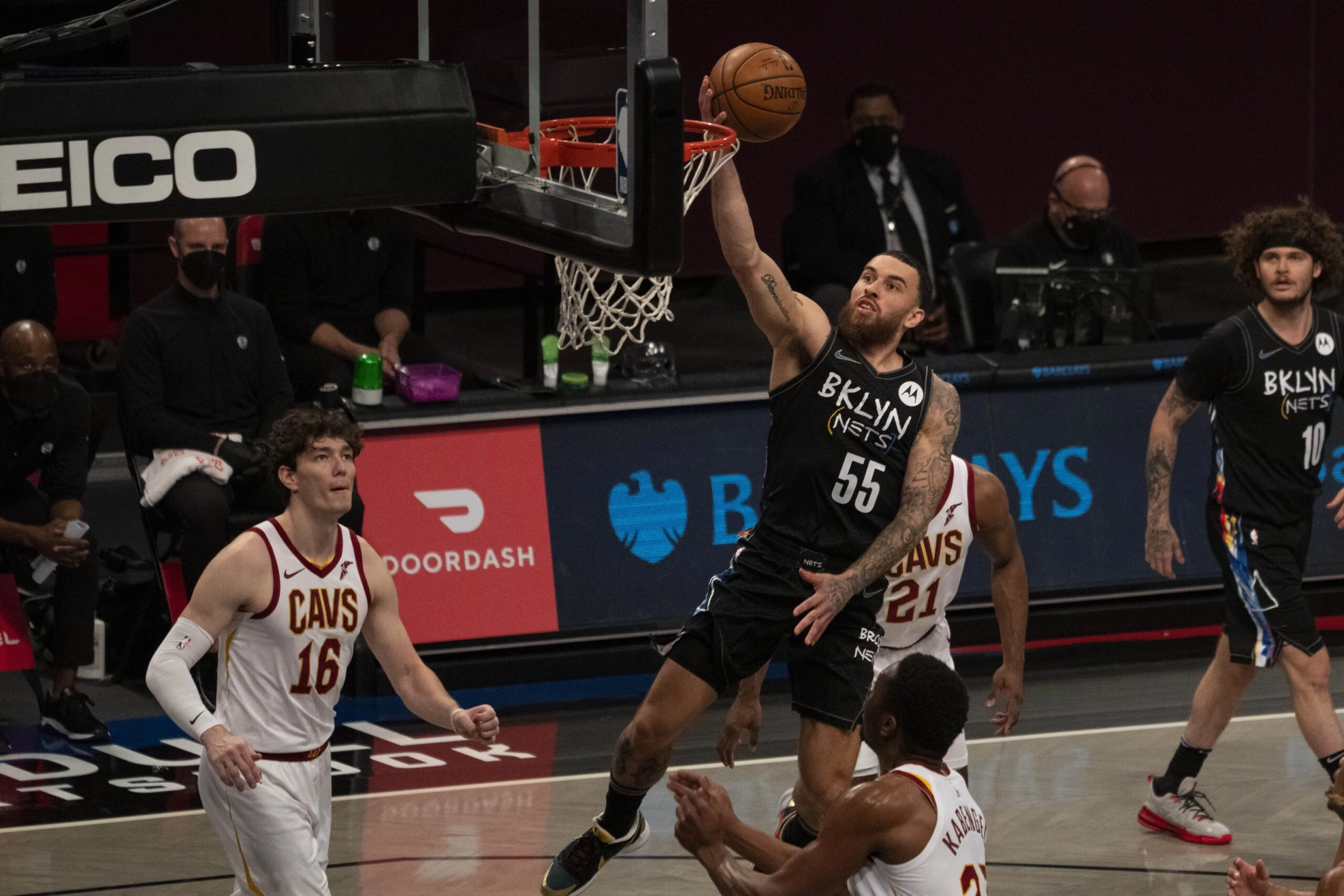 US point guard James sets new EuroLeague points record