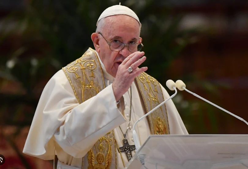 Pope urges 'courage to negotiate' on Ukraine war