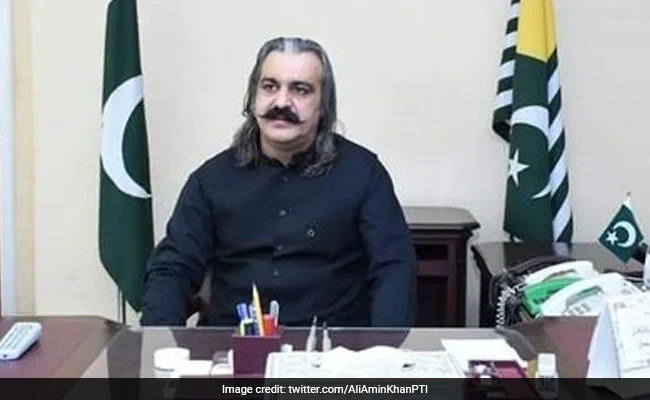 CM Gandapur plans to replace KP chief secretary