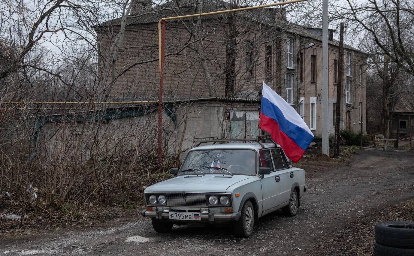 Ukraine steps up border attacks as Putin urges Russians to vote
