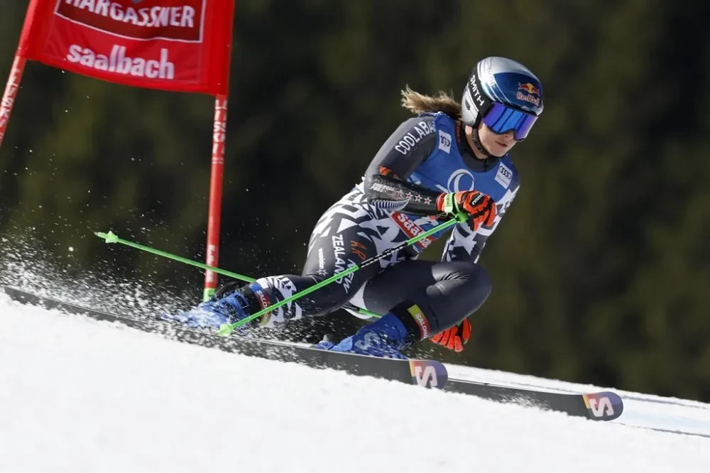 Brignone leads season-closing giant slalom at Saalbach