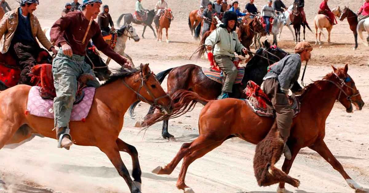 The pain and money behind the Afghan game of buzkashi