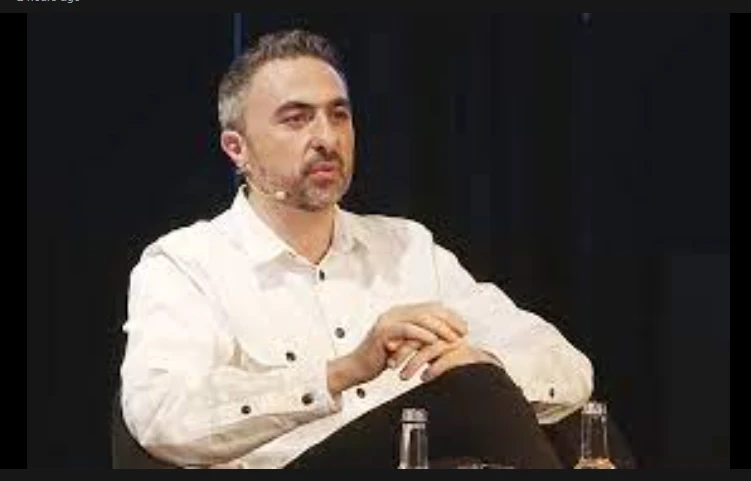Microsoft hires DeepMind co-founder to lead AI unit