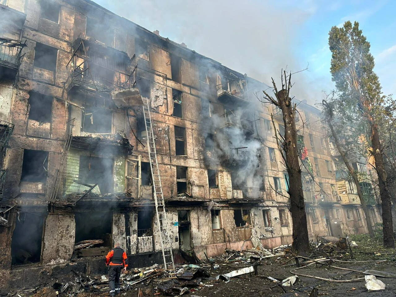 Russia targets Ukrainian energy sites in overnight strikes