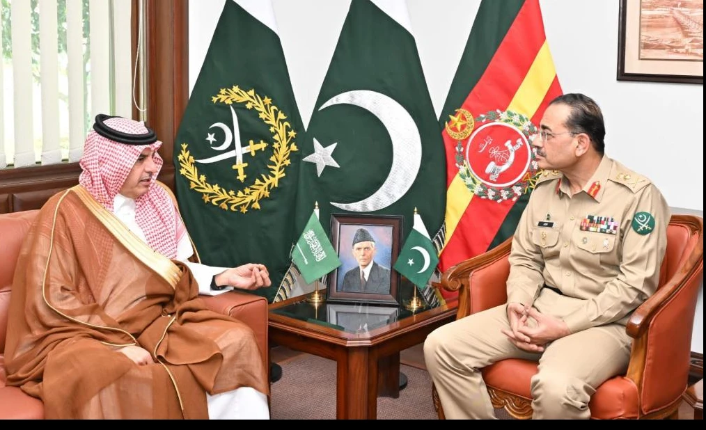 COAS, Saudi minister for bolstering cooperation in defence production, military training