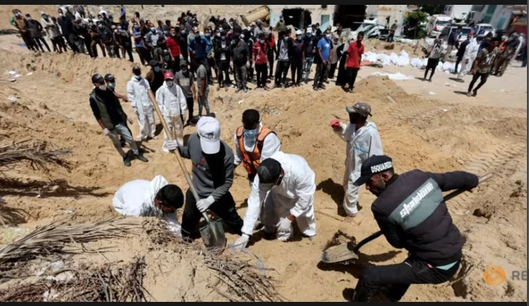 Head of UN agency for Palestinians urges probe into staff killings