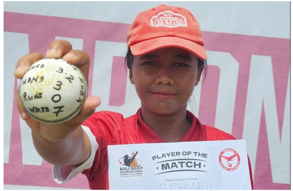 Indonesian takes seven wickets for no runs in record T20 effort