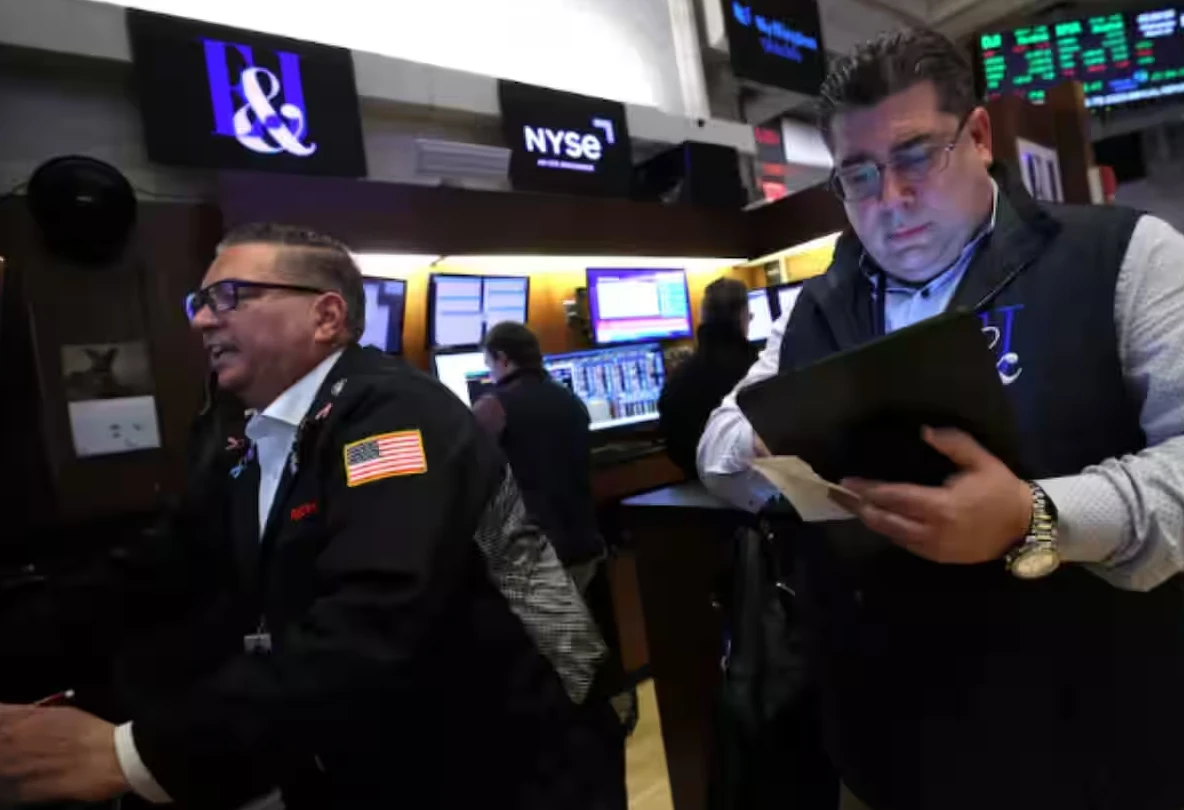 US stocks higher at start of busy week for economic n