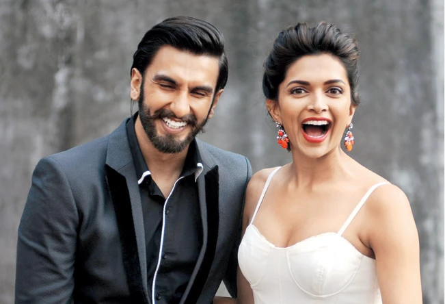 Cheerleader Ranveer gifts cute nickname to Deepika