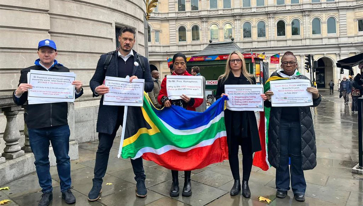 South Africans descend on London for 'momentous' vote
