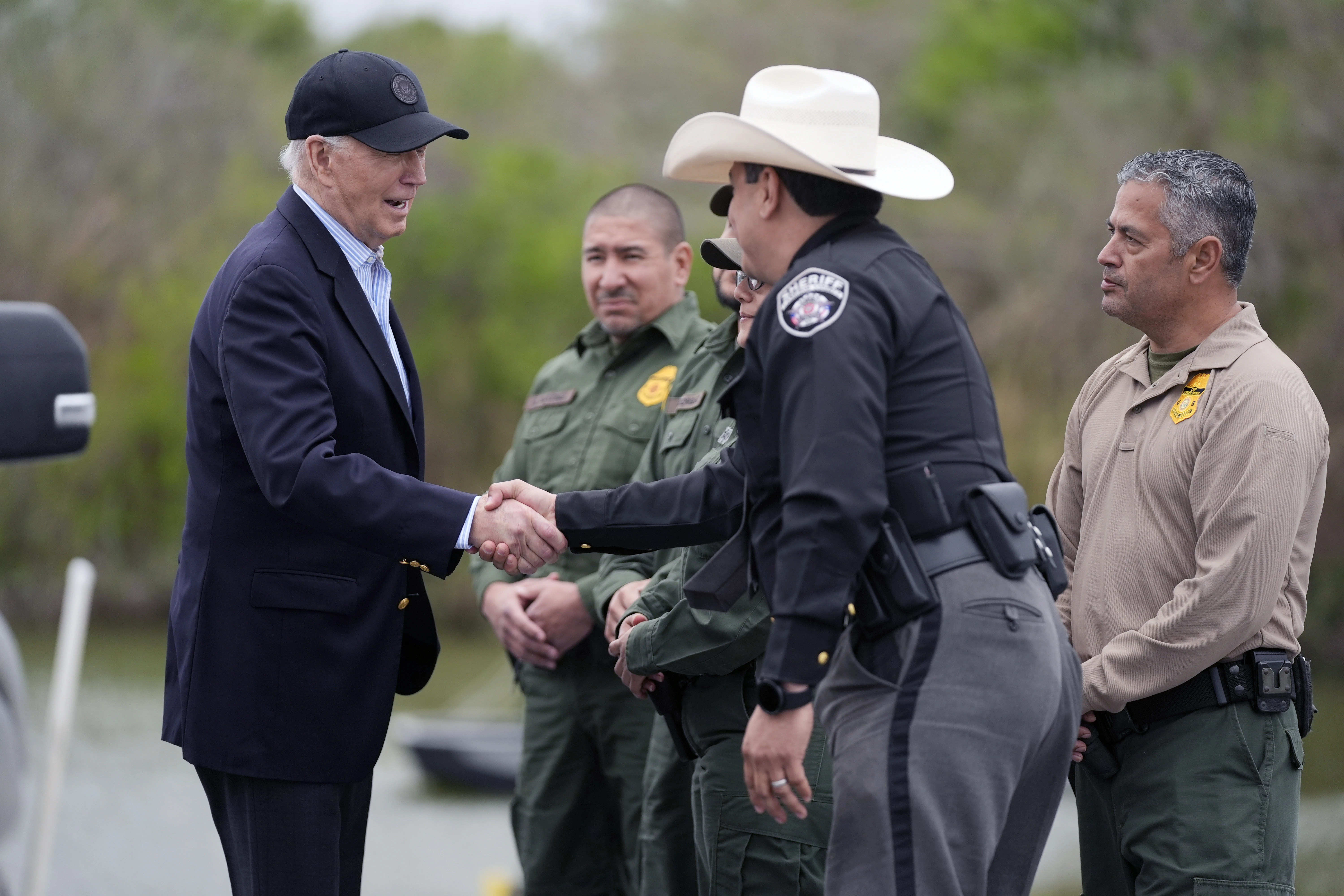 Democrats revive US border security bill as election looms