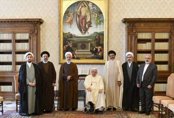 Pope sends 'assurance of spiritual closeness' to Iran