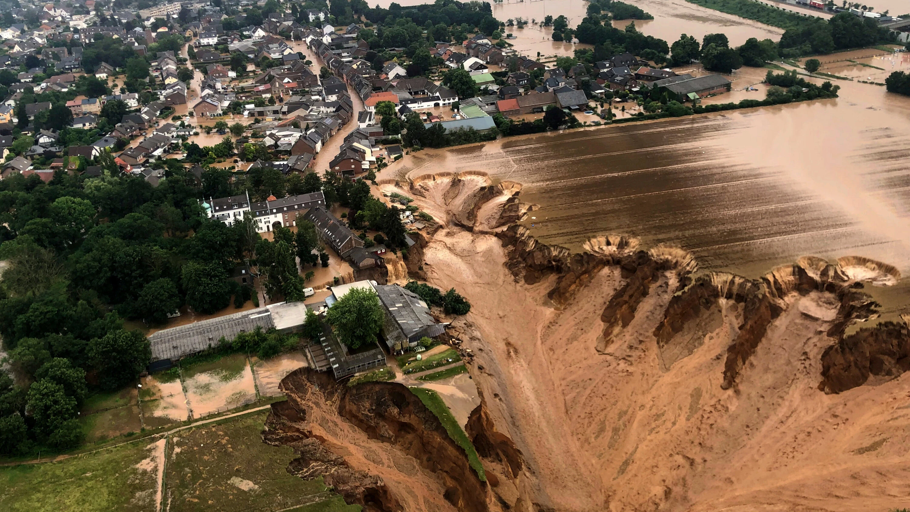 'River of mud' prompts evacuations in northern France