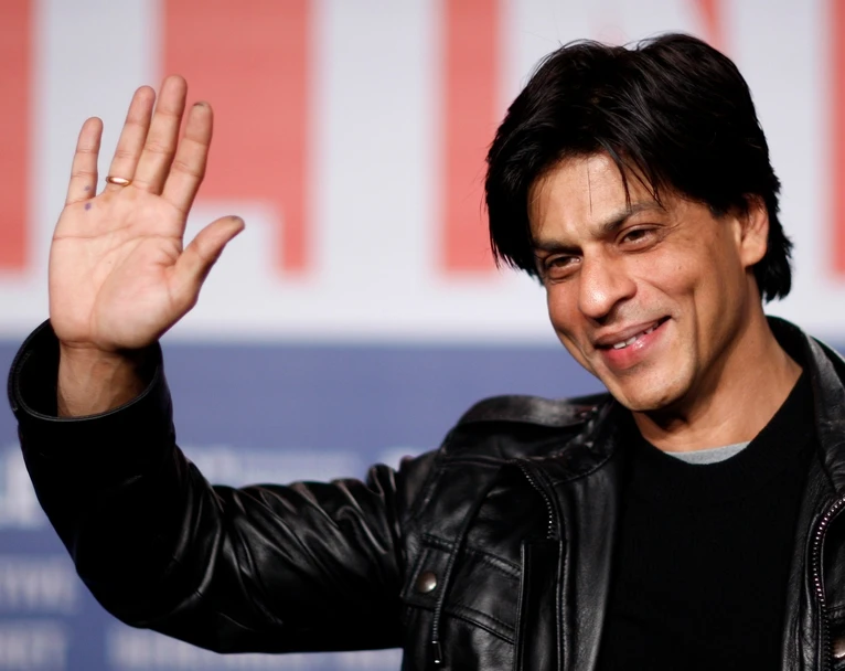 Fans can rejoice; Shah Rukh Khan is out of hospital