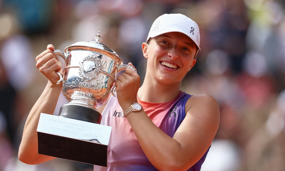 Swiatek reinforces No.1 spot in WTA rankings