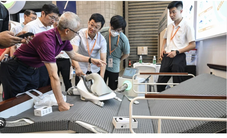 China elder care sector plugs smart gadgets to fill workforce gaps