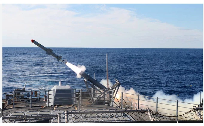US military destroys Huthi radars, vessels
