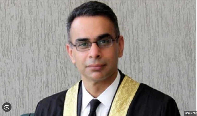IHC judge says wants to know reasons for awarding capital punishment to ex-Navy officers