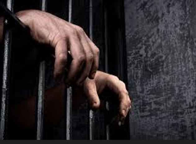 Karachi court orders suspect Amin to jail for acid attack on wife and daughter