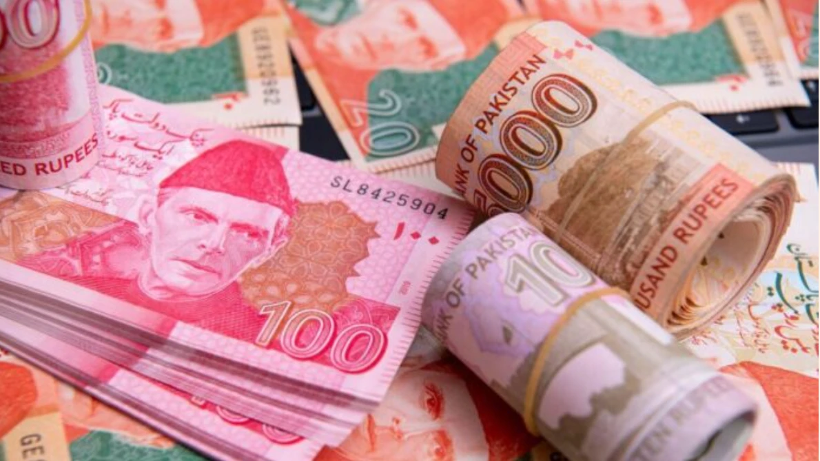 Govt notifies increase in salary and pension