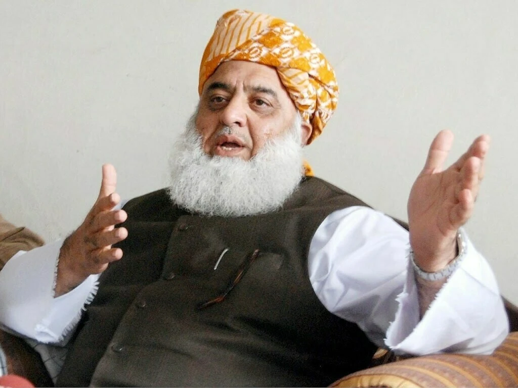 Maulana Fazl accepts SC decision; congratulates PTI
