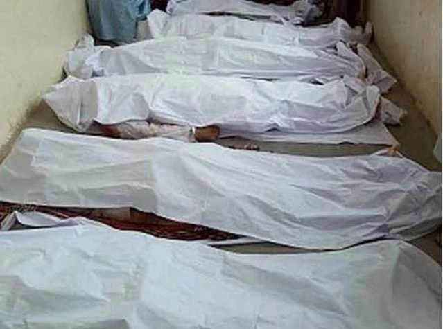 Six die, five wounded in Jamshoro truck-trailer collision