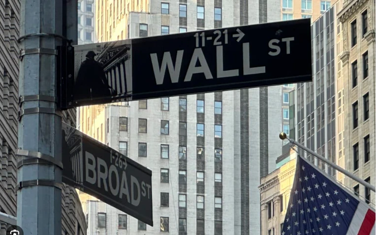 Stocks, dollar swing as rate bets offset by Trump inflation talk