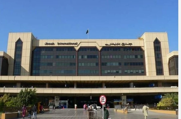Several outgoing flights at Karachi airport cancelled